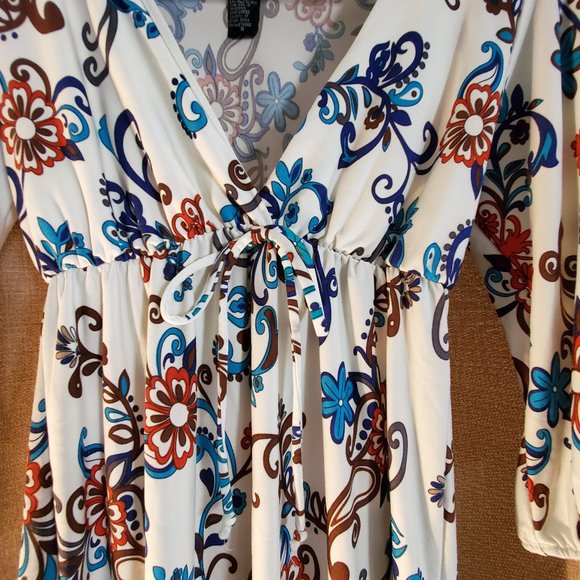 Hypnotized Empire Waist Midi Dress - Picture 2 of 5